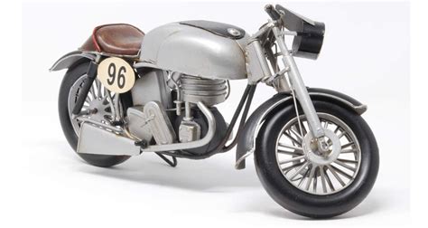 Moto décorative vintage grise type Café Racer