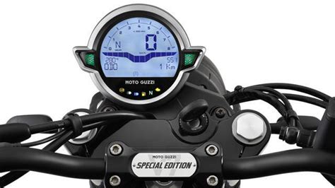 Moto Guzzi V7 Stone Special Edition | Vidapremium