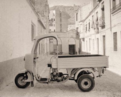 Motocarro en las calles de Jaén. | Fotografía antigua, Furgonetas ...