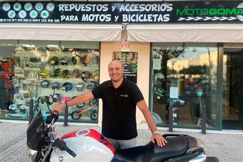 MOTOGOMA accesorios para moto en Sevilla
