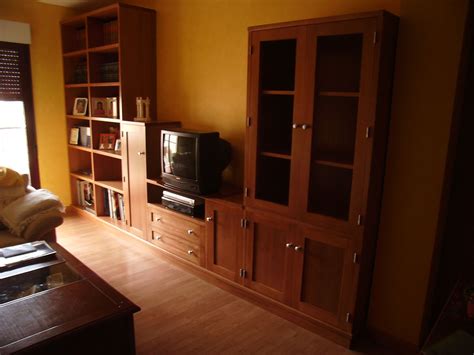 Mueble de salón en pino macizo color cerezo – Carpintería ...