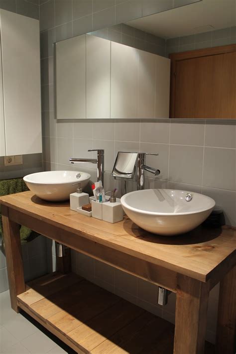 Mueble lavabo en madera: Diseño para que el agua fluya a ...