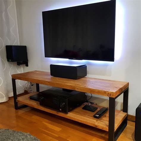 Mueble tv estilo industrial en hierro y madera fabricado a ...