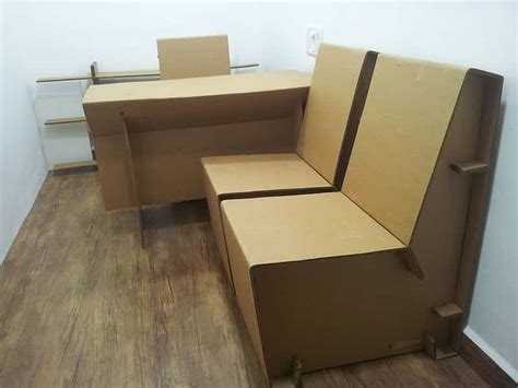 Muebles de cartón, una forma original de reciclar en casa