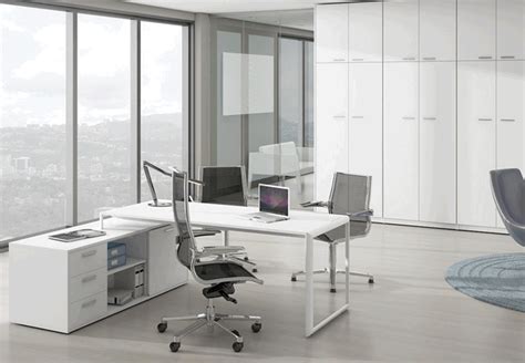 Muebles de oficina que crean espacios libres y ...