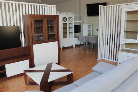 Muebles de Soria ya tiene abierta la exposición en Abejar, junto a la N 234