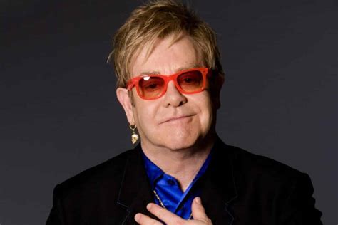 Muere la mamá de Elton John. Estuvieron 10 años sin dirigirse la palabra