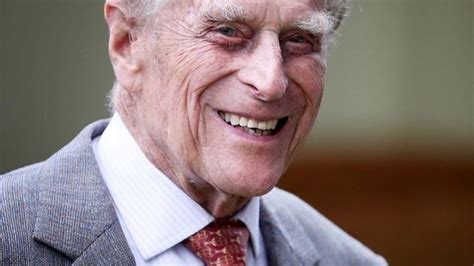 Murió a los 99 años el príncipe Felipe, esposo de la reina Isabel II de ...