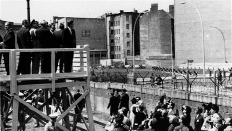 Muro de Berlín: La pregunta que derribó el Muro hace 30 años