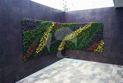 Muros Verdes en la Ciudad de Puebla | Green wall design, Moss wall art ...