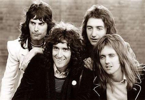 Music From the 70s and 80s: Queen