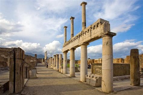 Naples to Pompeii Half Day Trip with Priority Admission ...