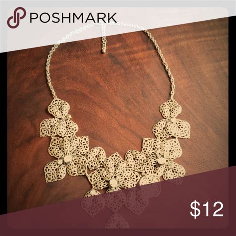necklace | Charming charlie jewelry, Rhinestone statement necklace ...