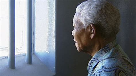 Nelson Mandela: The 27 prison years   BBC News