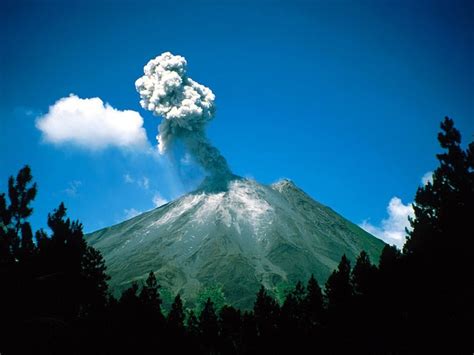 Nevado del Ruiz Volcanic Eruption of 1985: Photo Gallery