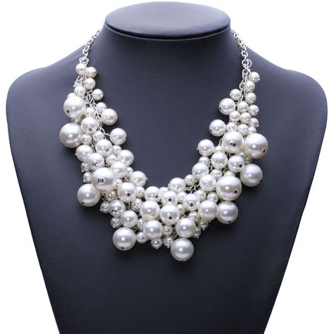 New Arrival fashion chunky luxury bubble simulated pearl pendant choker ...