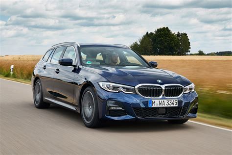 New BMW 330d M Sport Touring 2019 review | Auto Express