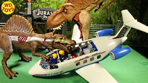 New Jurassic World Super Colossal T Rex Vs Spinosaurus ...