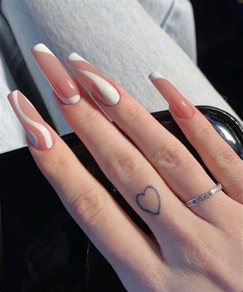 New nails ! in 2021 | Glow nails, Long acrylic nails coffin, Minimalist ...