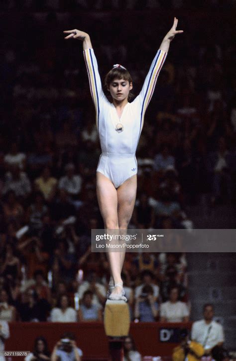 News Photo : Nadia Comaneci at the 1976 Montreal Olympics ...