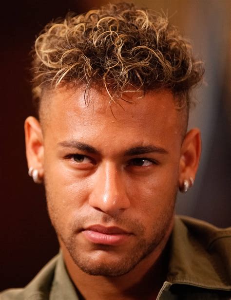 Neymar cleared for PSG switch but Barca will demand full ...