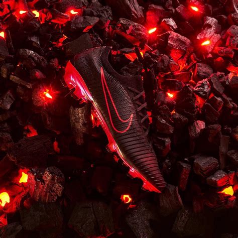 Nike Mercurial Vapor Flyknit Ultra Fire & Ice   Marca de Gol