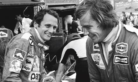 Niki Lauda on the left, James Hunt on the right | Courses ...