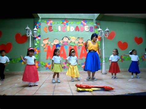 Niños Bailando con su Maestra | Coreografias para niños, Presentacion ...