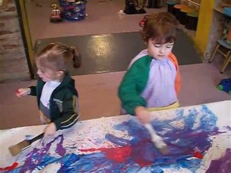Niños pintando al ritmo de la música Grupo  C    YouTube