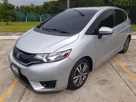 Nítido Honda Fit Ex 2015 R/ Yaris Civic – Venta de Carros en Guatemala