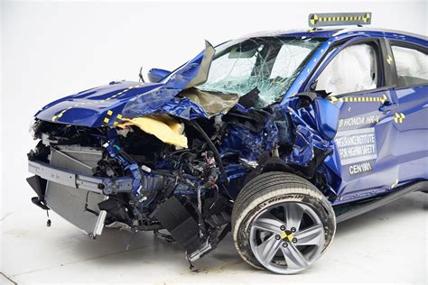 No touching: Honda will display crash tested 2019 HR V in ...