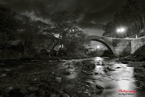 Nocturna del puente de Liérganes en Blanco y negro. 1º Pre… | Flickr