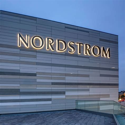 Nordstrom Mall | Neolith Sintered Stone