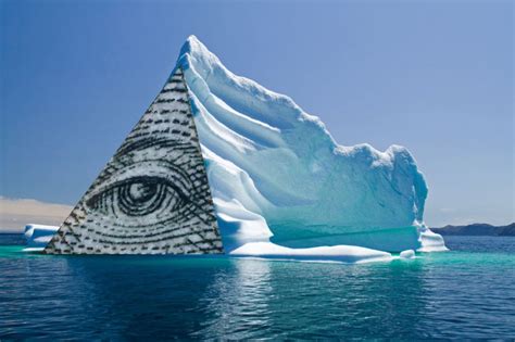 [Nos mienten] El Titanic nunca se estrello con un Iceberg ...