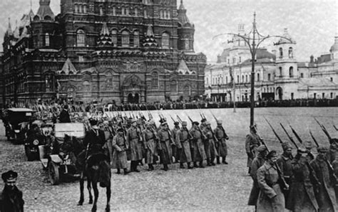 November 6, 1917: The Bolsheviks Rebel Against the ...