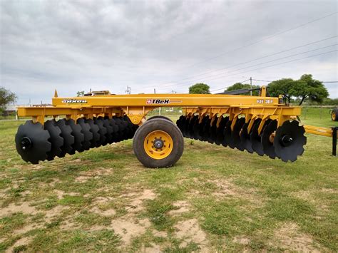 NUEVA LÍNEA DE RASTRAS PESADAS – TBEH   Equipos Agrícolas y Viales