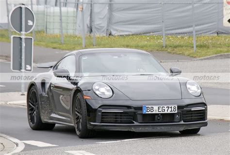 Nuevas fotos espía del Porsche 911 Turbo Hybrid que ...