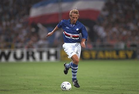 O artilheiro Jürgen Klinsmann foi adorado pela torcida da ...