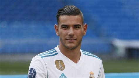 OFICIAL: Real Madrid presenta a Theo Hernández