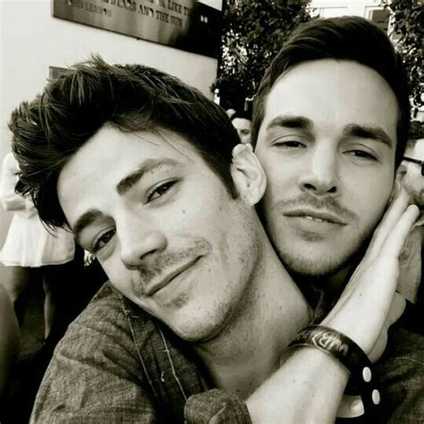 Omg! This is a great picture of Chris and Grant ...