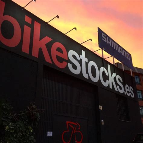 Os informamos que nuestra tienda física ‪#‎Bikestocks_Barcelona ...