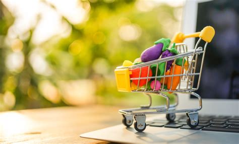 Os prós e contras de comprar em supermercados online