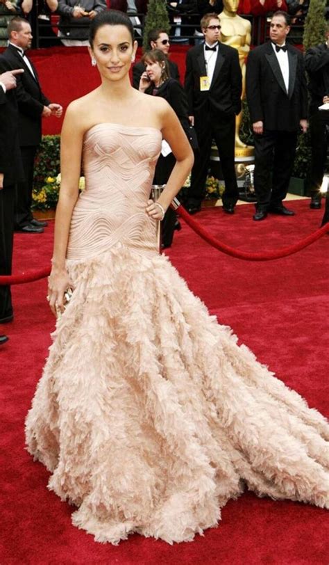 Oscars 2021: look back at the best red carpet looks of the years ...