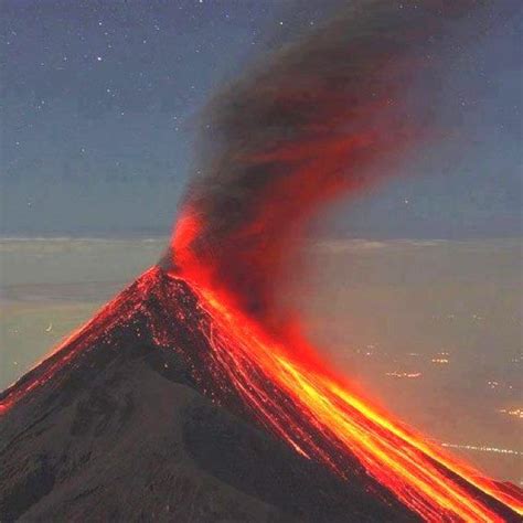 Pacaya Volcano | Erupting volcano, Volcano, Beautiful nature