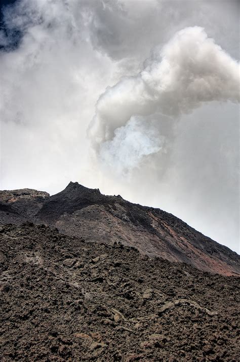 Pacaya Volcano – Gas Eruption I | RSI Photos