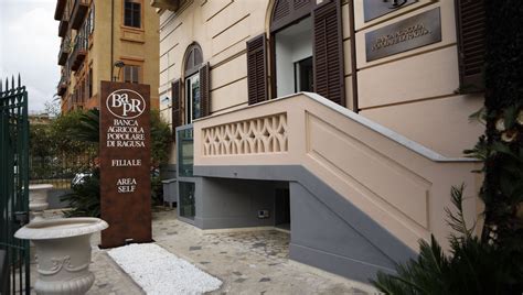 Palermo, aperto lo sportello della Banca agricola popolare ...