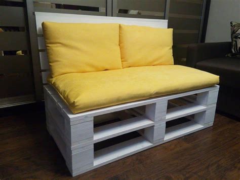 Pallet Sofa for 2 Person Seating | 101 Pallets