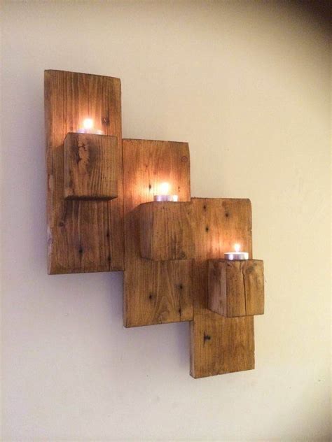 Pallet Wall Mounted Candle Holders   Easy Pallet Ideas