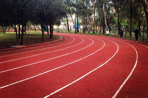 ¿Para qué sirve correr en la pista de atletismo? – OmicronGS