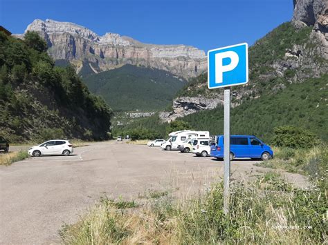 Parking jour et nuit, Torla Ordesa, Unnamed Road, Huesca, Spain